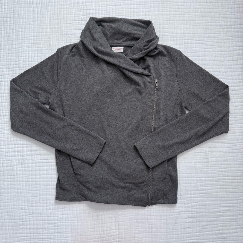 WannaB dark gray zip up sweatshirt jacket with pockets -Size Medium -Wrap/moto